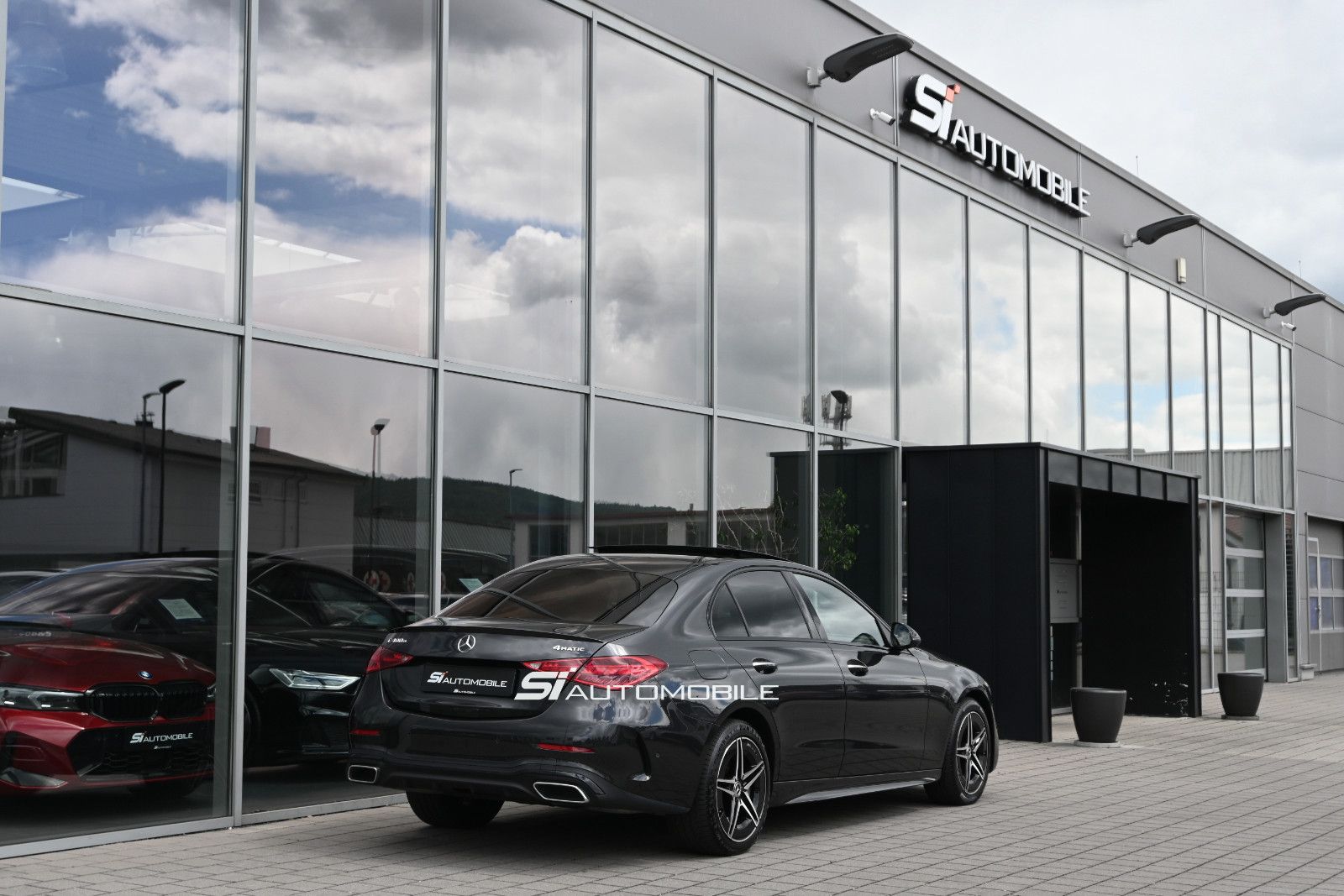 Fahrzeugabbildung Mercedes-Benz C 400 e 4Mat. AMG Line °UVP 100.026€°PANO°AHK°