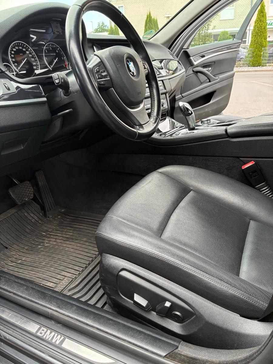BMW 520d xDrive A Luxury Line Luxury Line