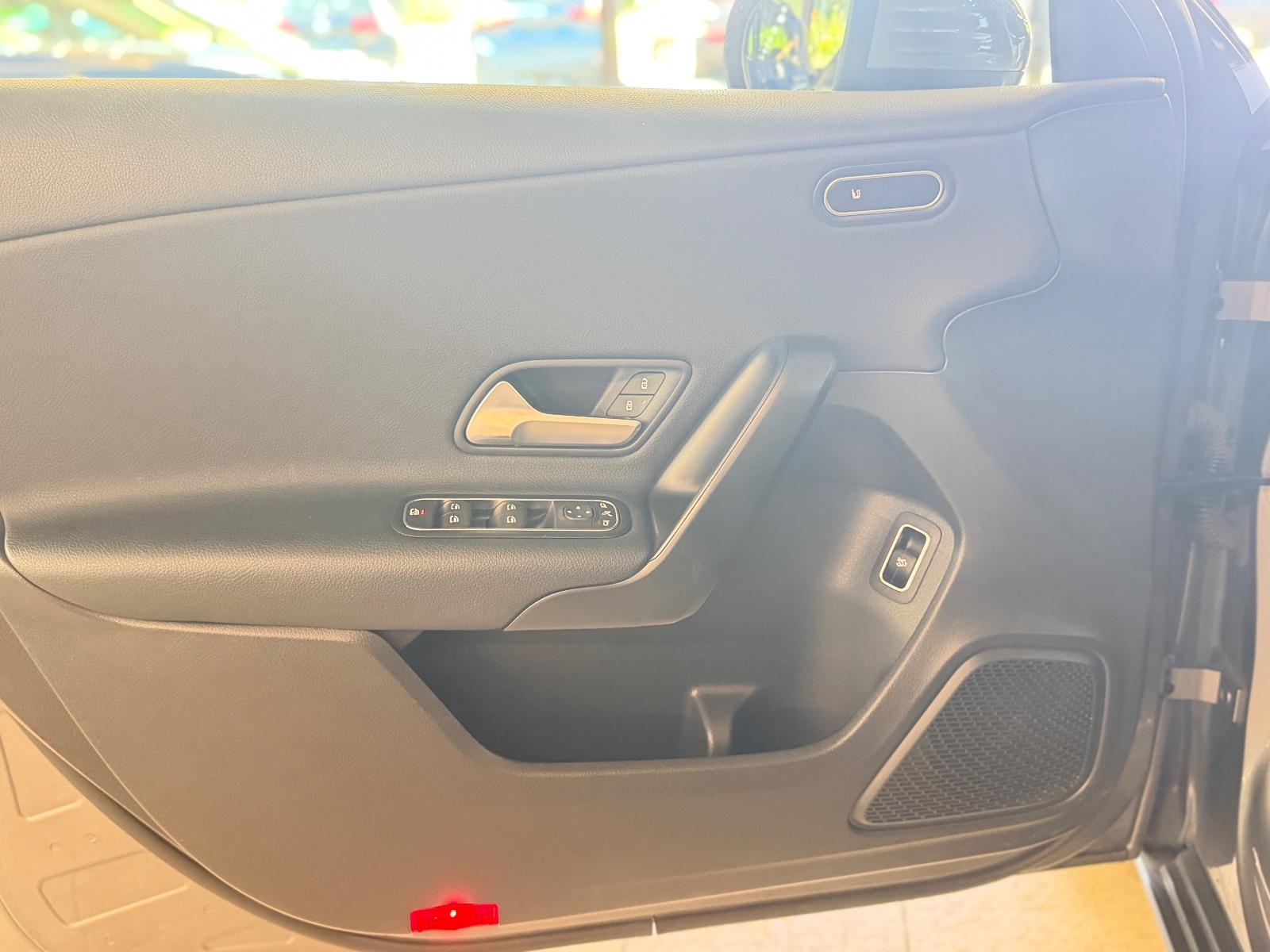 Mercedes-Benz A-Class Limousine*Led*Camera*Automatik*, миниатюра 20