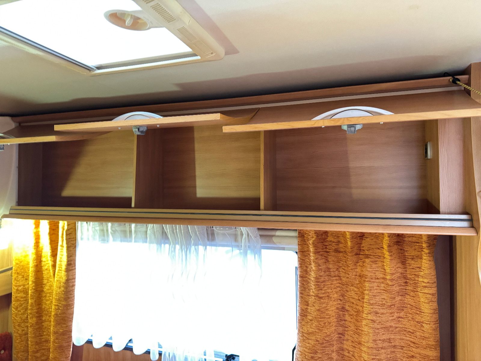 Fahrzeugabbildung Chausson Flash 02 Ford Transit 2.2 KAMERA STANDHEIZUNG TV