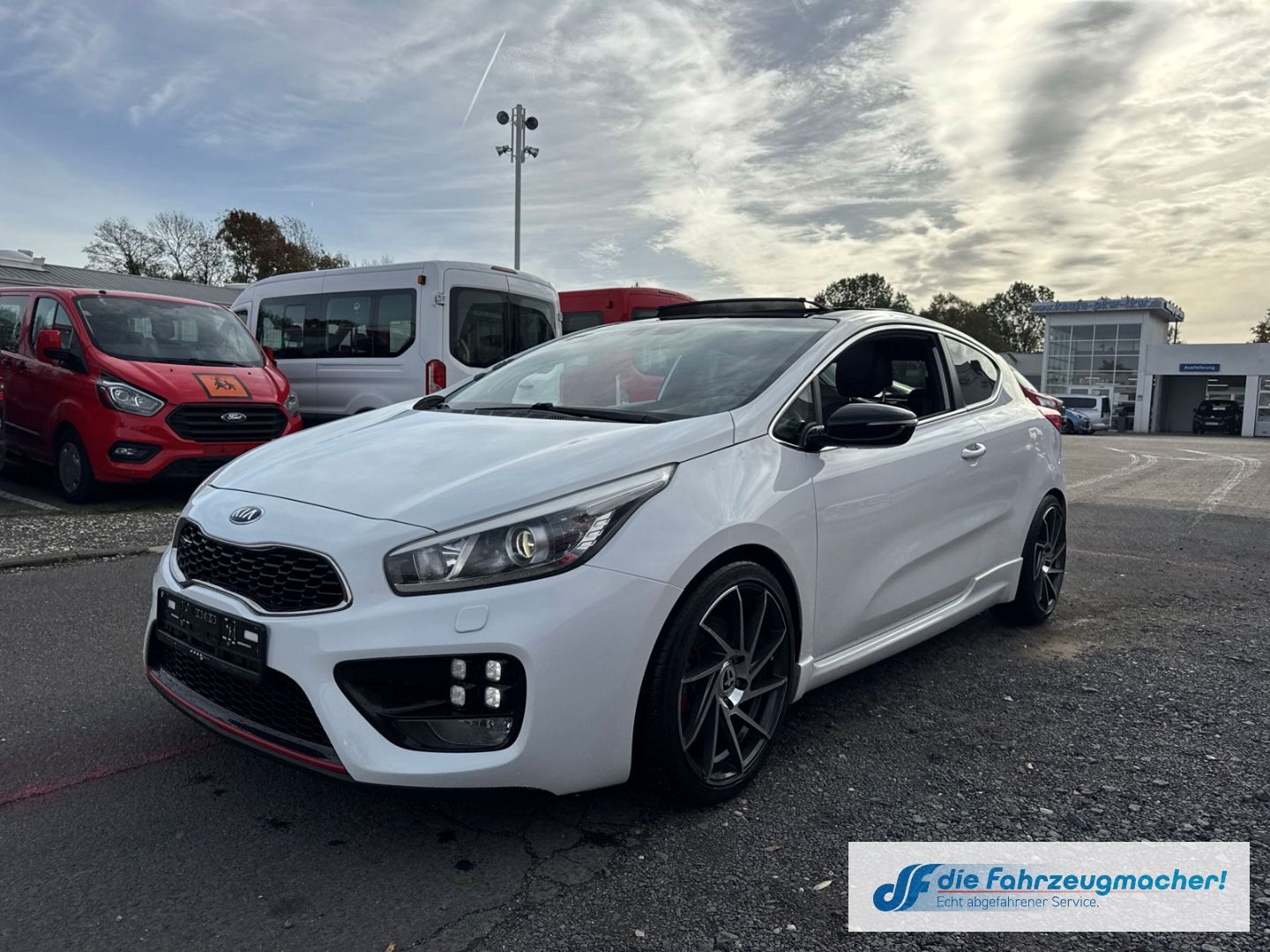 Fahrzeugabbildung Kia ProCeed GT 1st Edition Navi Xenon *EXPORT