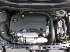 Fahrzeugabbildung Opel Astra K Lim. 5-trg. ON  AHK Navi AGR Kamera