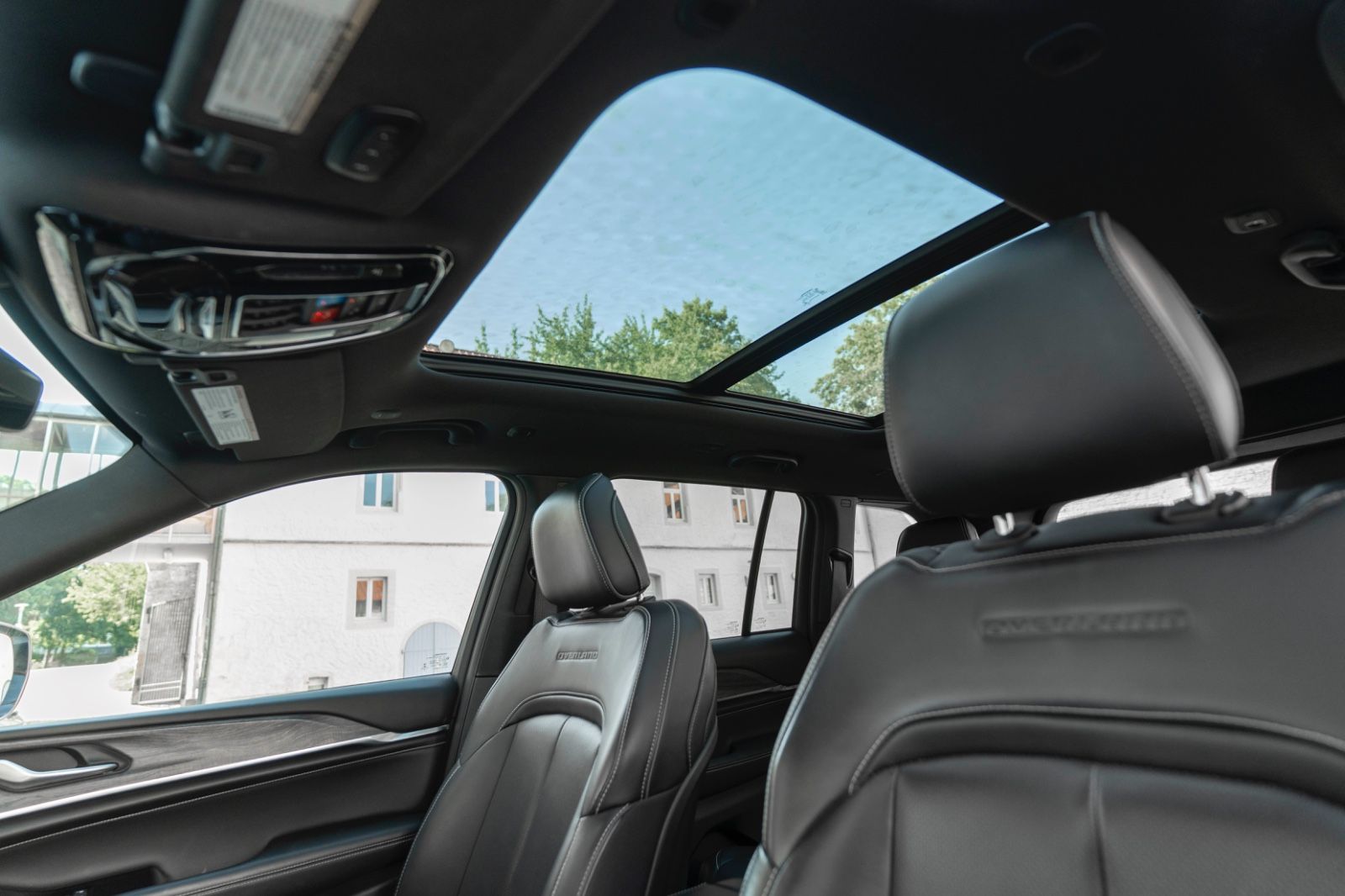 Fahrzeugabbildung Jeep Grand Cherokee 2.0 Overland 4XE McIntosh LED ACC