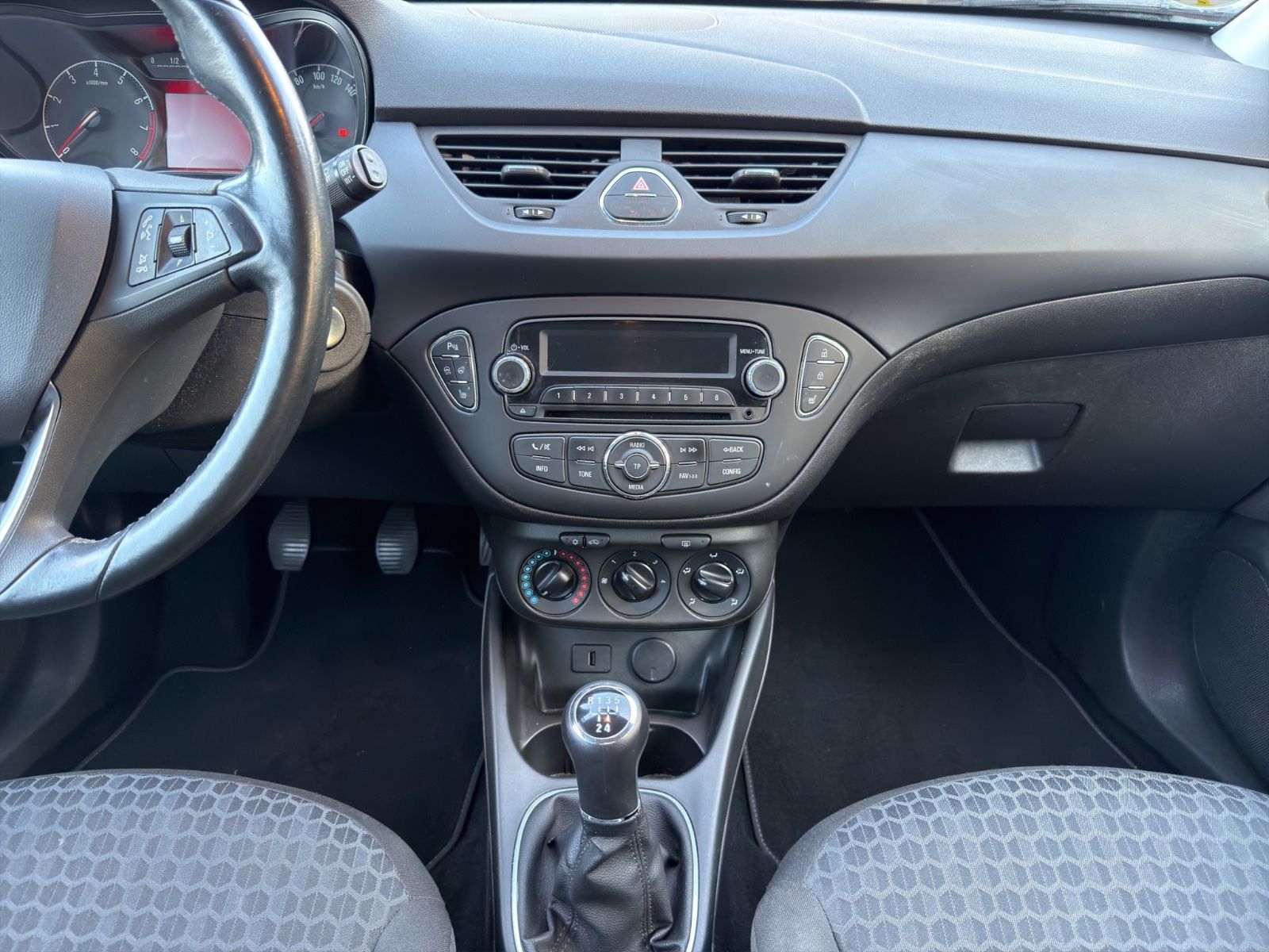Fahrzeugabbildung Opel Corsa E Edition | 2.Hand | Sitzheiz* | 1.4L |