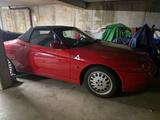 Alfa Romeo Spider 916 2.0l TwinSpark - Alfa Romeo Spider: Twin