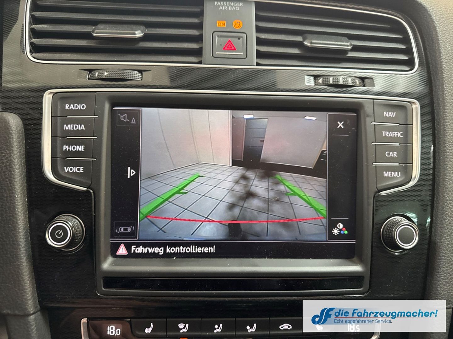 Fahrzeugabbildung Volkswagen Golf VII GTD DSG 2.0TDI Pano AHK Leder Soundsyst