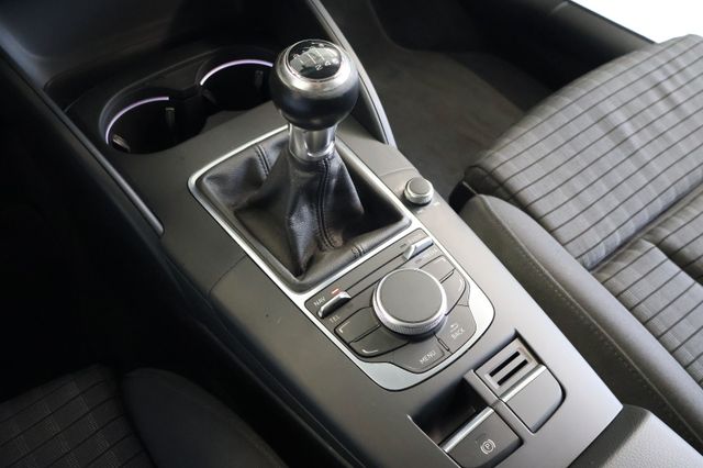 Audi A3 ambition Bi-Xenon Navi Tempomat PDC