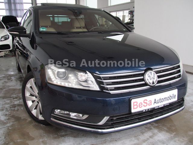 Volkswagen Passat Lim. 2.0TDI 4Motion DSG LEDER AHK VOLL!