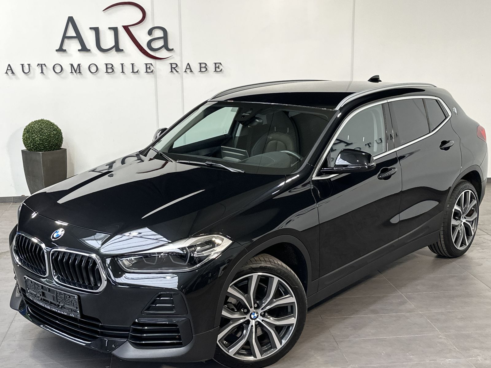 Fahrzeugabbildung BMW X2 sDrive20d Advantage NAV+LED+SHZ+HUD+H&K+ACC