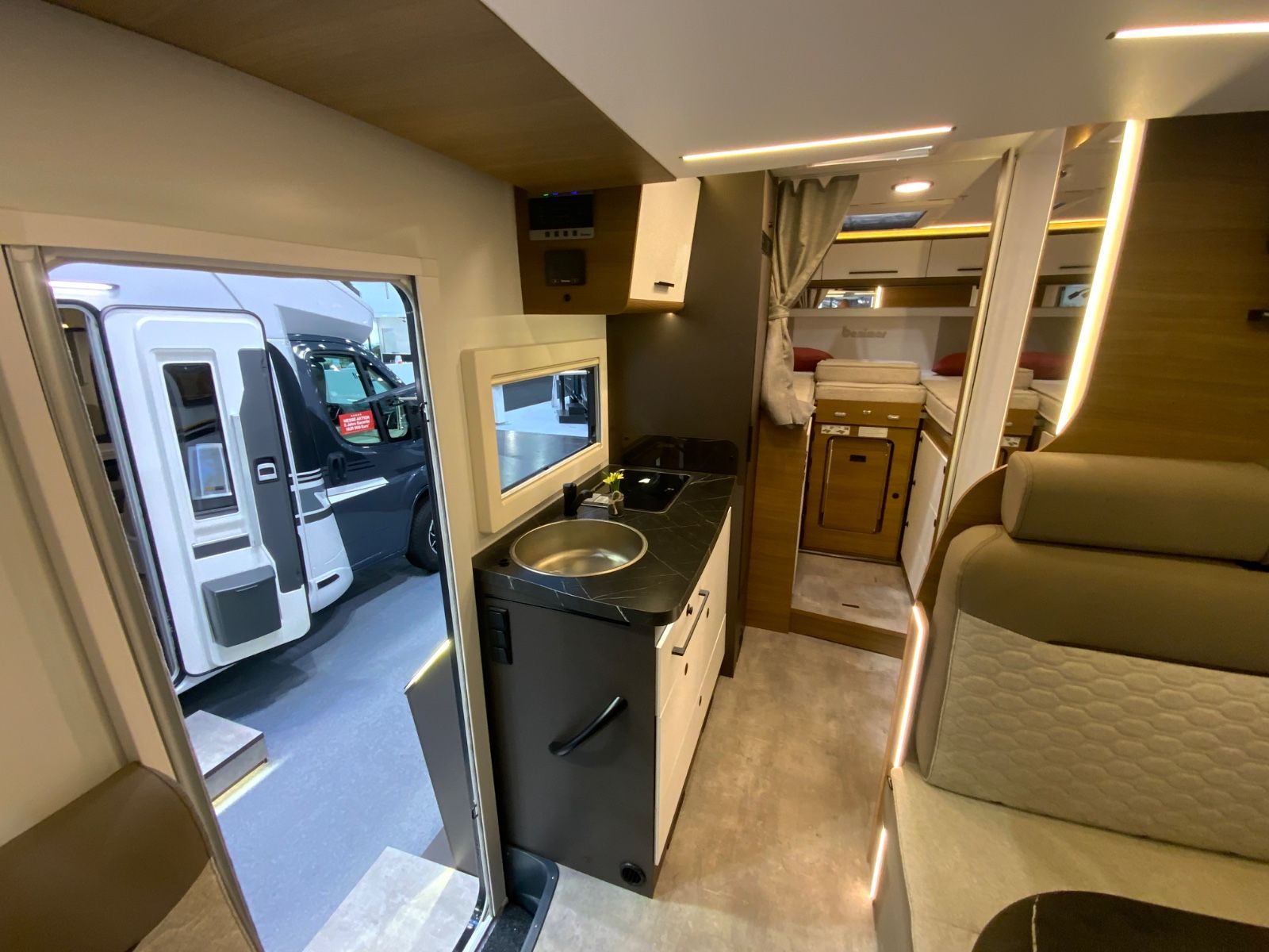 Fahrzeugabbildung Benimar T 461 ** neuer Grundriss**