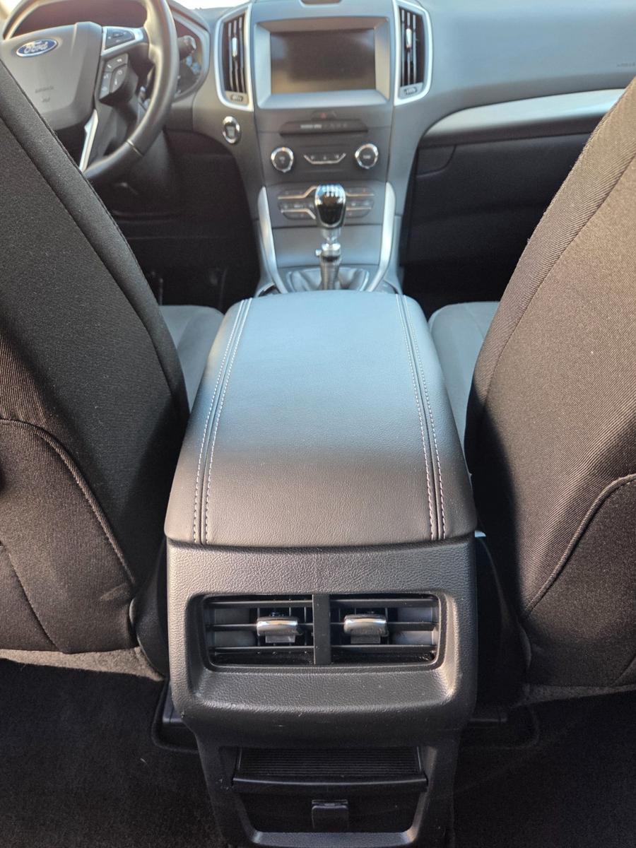 Ford Galaxy Trend Winterpaket Navi LED Kamera