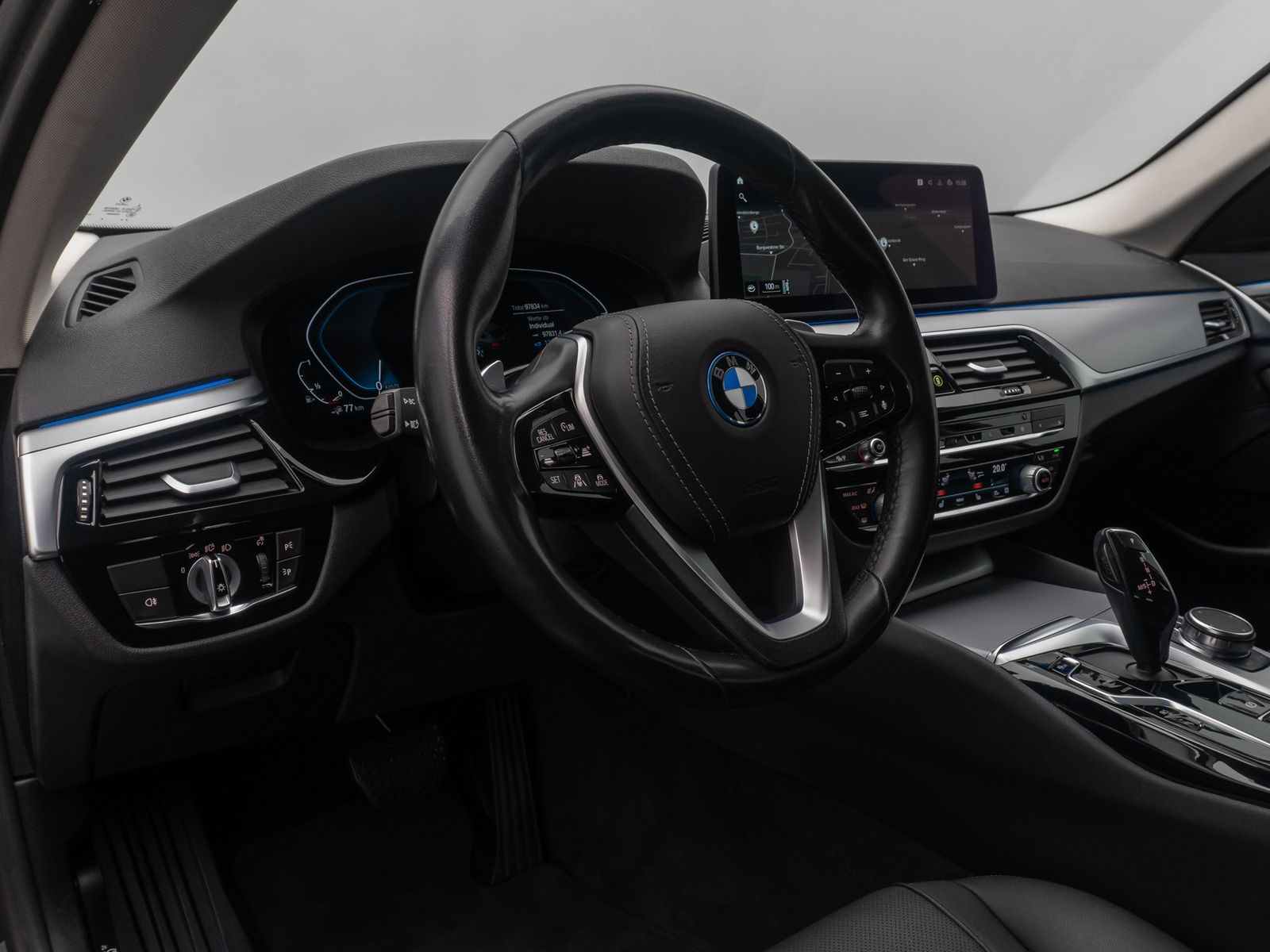 Fahrzeugabbildung BMW 530e xD ACC Laser HUD DAB Kamera 4xKlima Sport