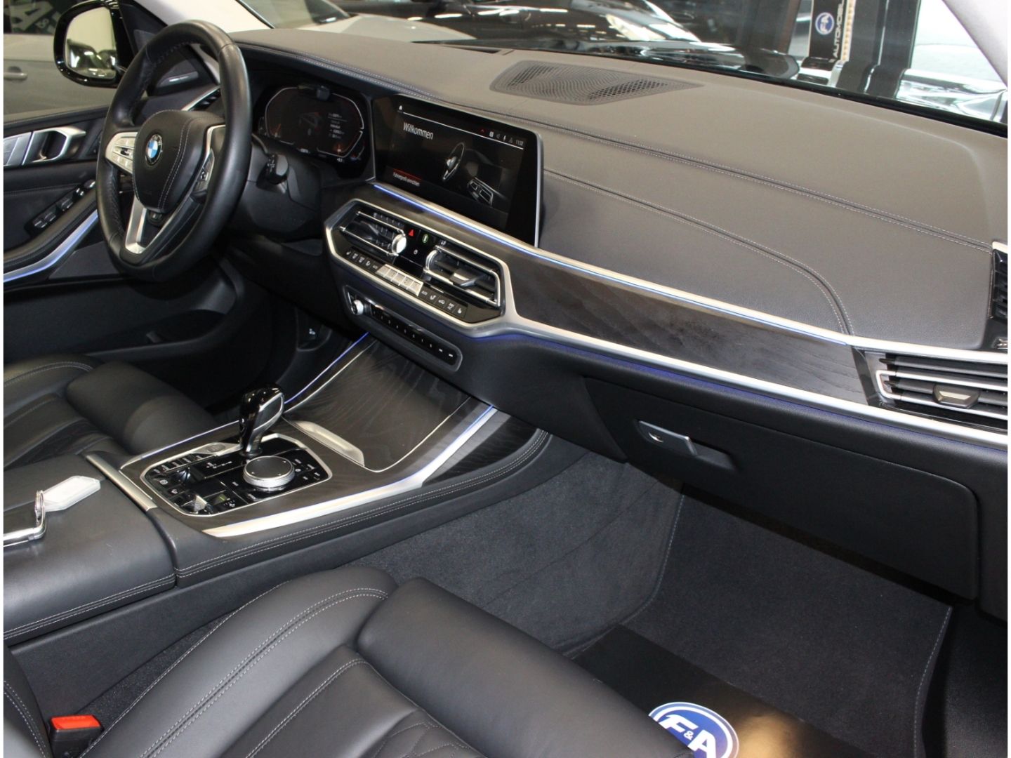 Fahrzeugabbildung BMW X7 xDrive 40 d Design Pure Excellence*Skylounge