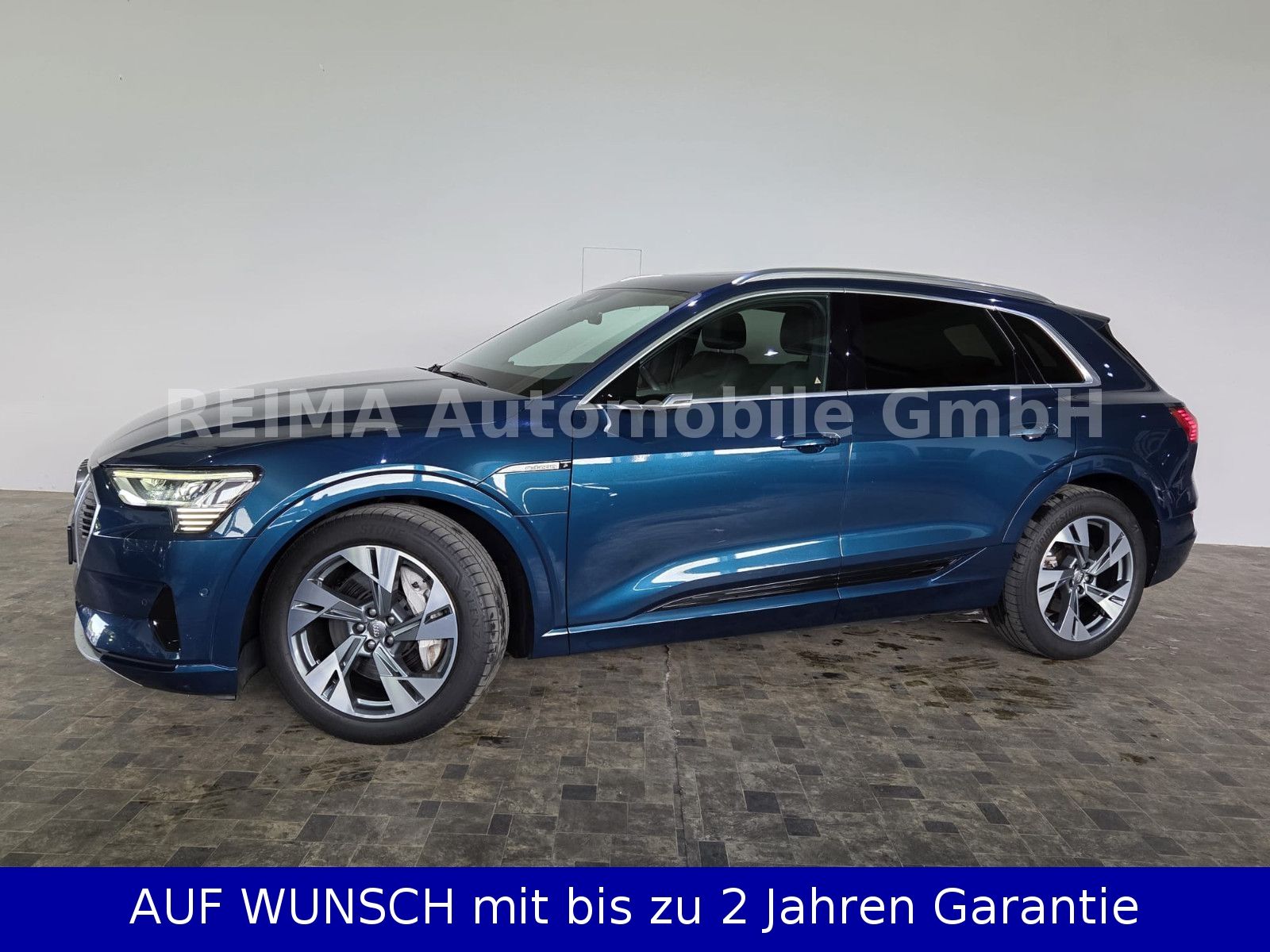 Fahrzeugabbildung Audi e-tron 55 quattro advanced, AHK, Virtual, ACC