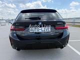 BMW 330e SAG x Drive*M PAKET*PANO*CURVED*HEAP UP*LED - BMW 330 mit Hybrid-Antrieb: Vollleder, Kombi
