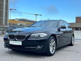 BMW 520d Touring Automatik / XENON /S-HEFT - BMW 520 aus 2011: 520d