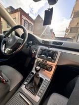 Volkswagen Passat 1.4 TSI Trendline BlueMotion Technolo... - Volkswagen Passat aus 2011: Bluemotion