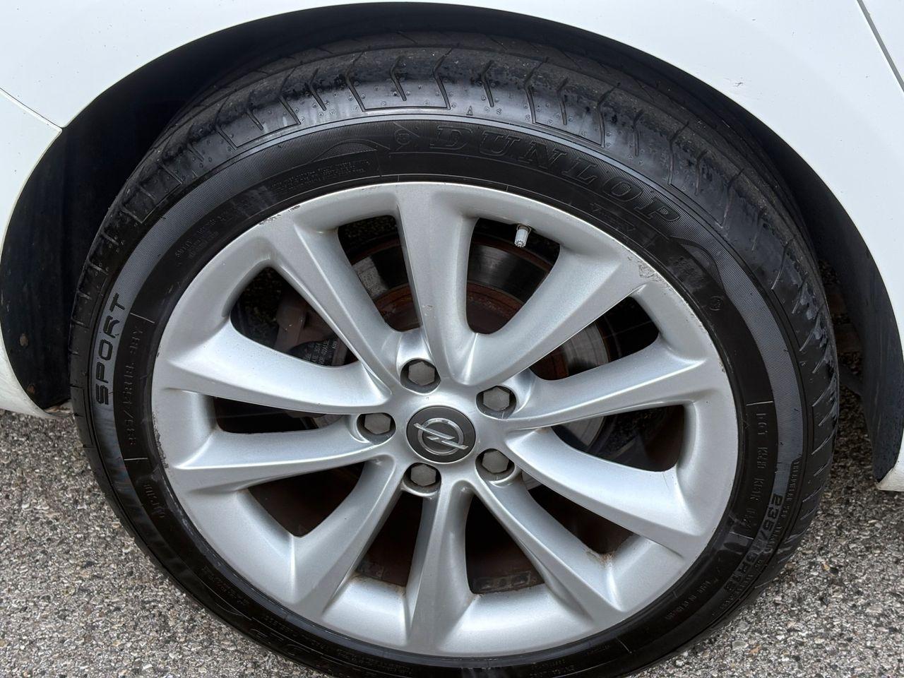 Opel Astra 2015 — photo 10