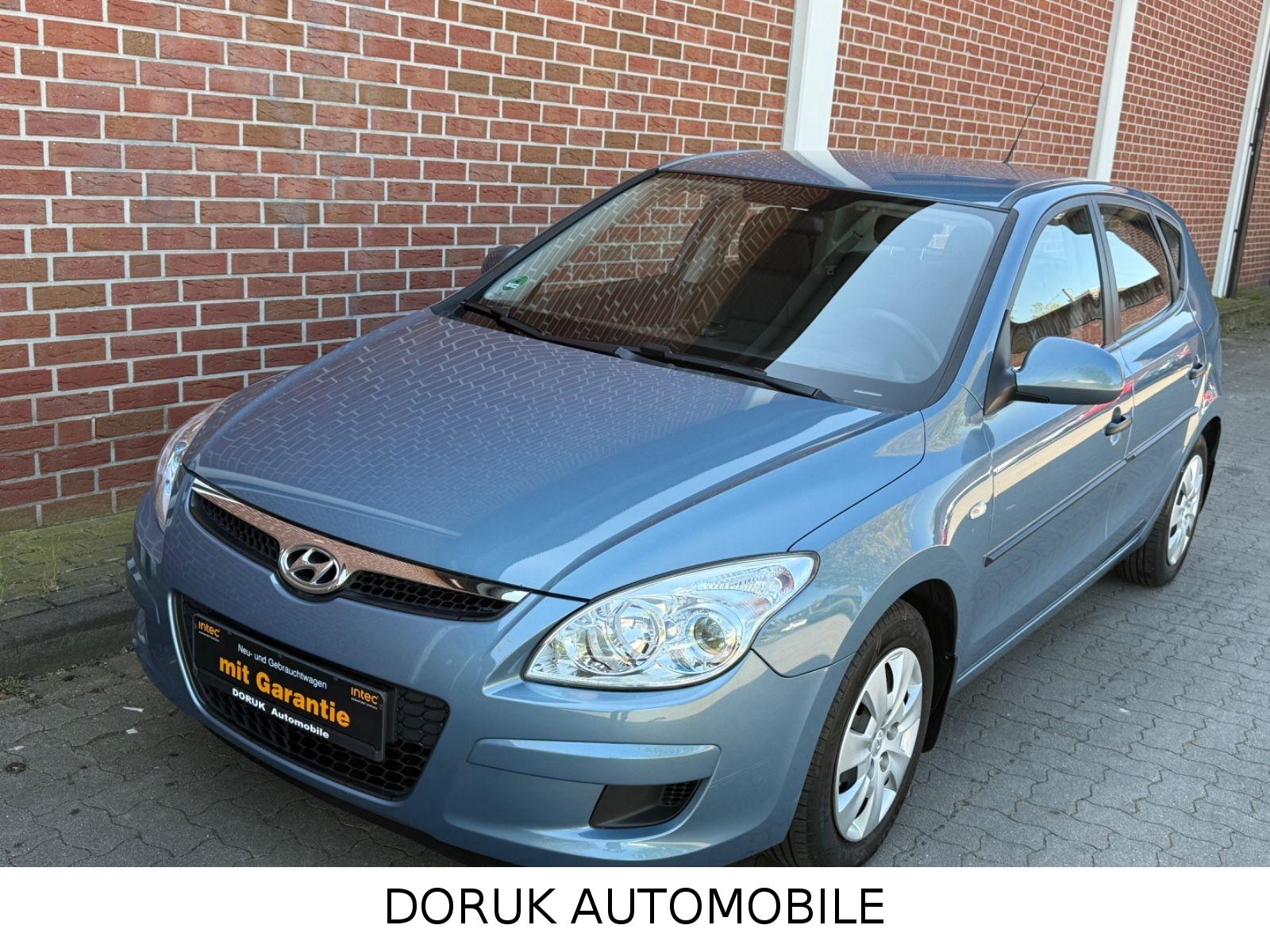Hyundai i30* 2 HAND*KLIMA*TÜV & SERVICE NEU*ALLWETTER*
