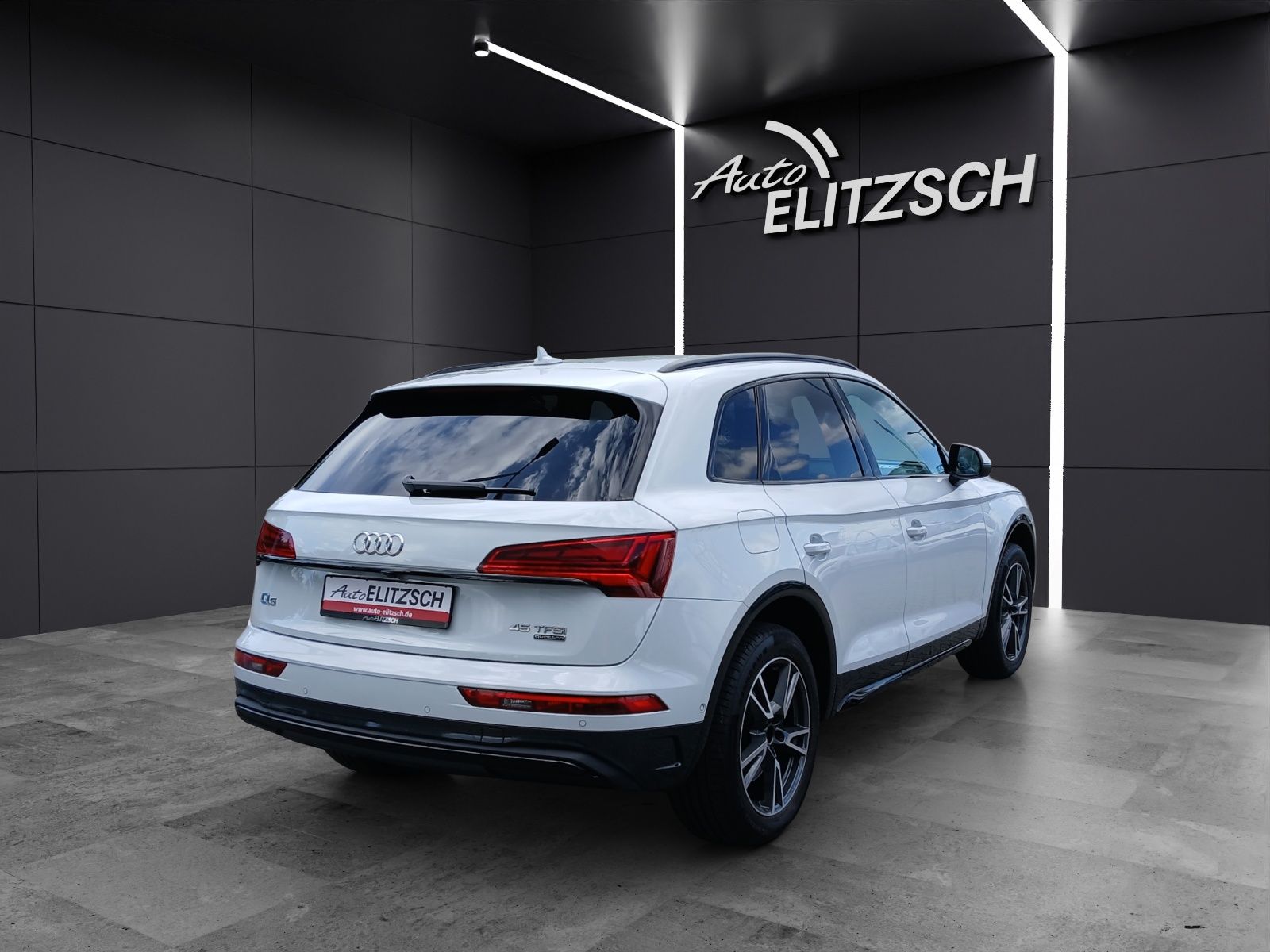 Fahrzeugabbildung Audi Q5 45 TFSI advanced quattro S-tronic LED Nai AVC