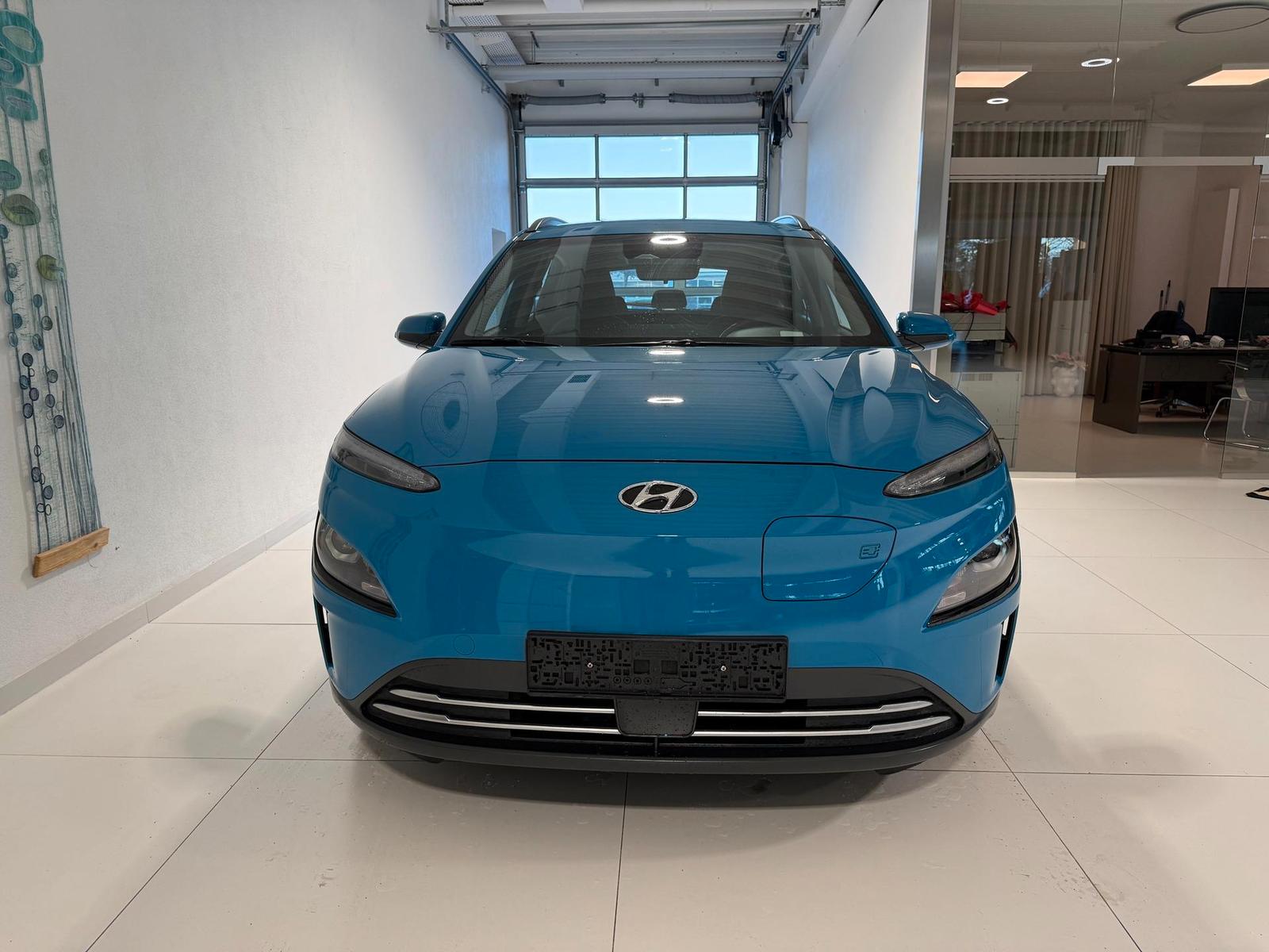 Hyundai KONA Select / Select-Paket Elektro 2WD Lenkra...