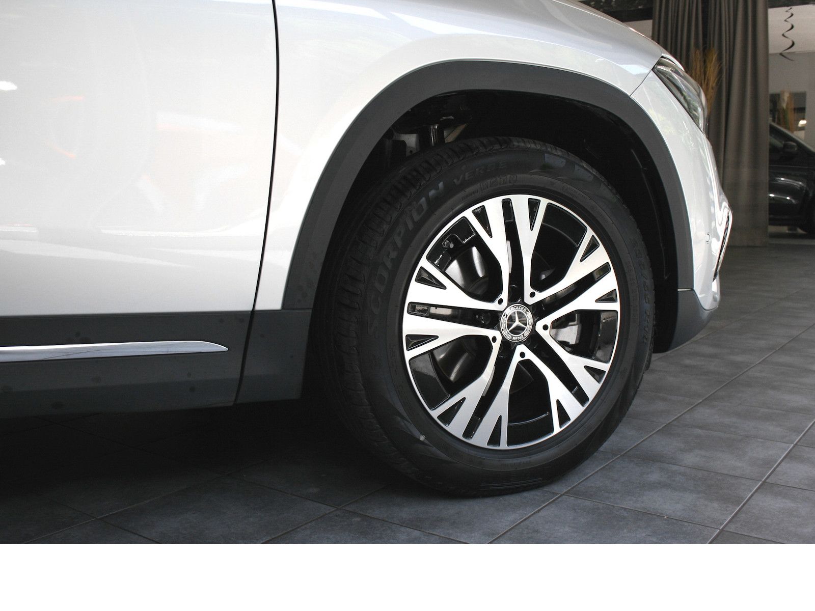 Fahrzeugabbildung Mercedes-Benz GLA 200 Progr. Advanced *getönte Scheiben*Kamera