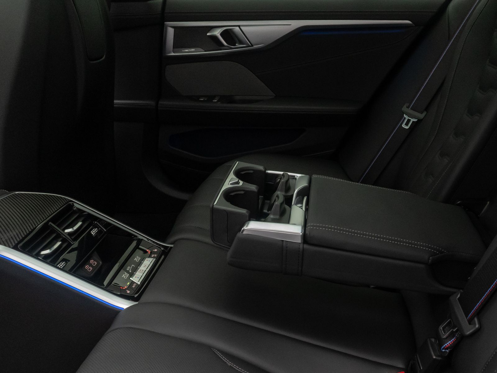 Fahrzeugabbildung BMW 840d xD Gran Coupé M Sport 360° DAB Laser 20Zoll