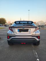 Toyota C-HR 1.8-l-VVTi Hybrid Team Deutschland Team - gebrauchte Toyota C-HR aus dem Jahr 2019