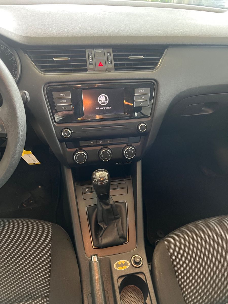 Fahrzeugabbildung SKODA Octavia Combi Active