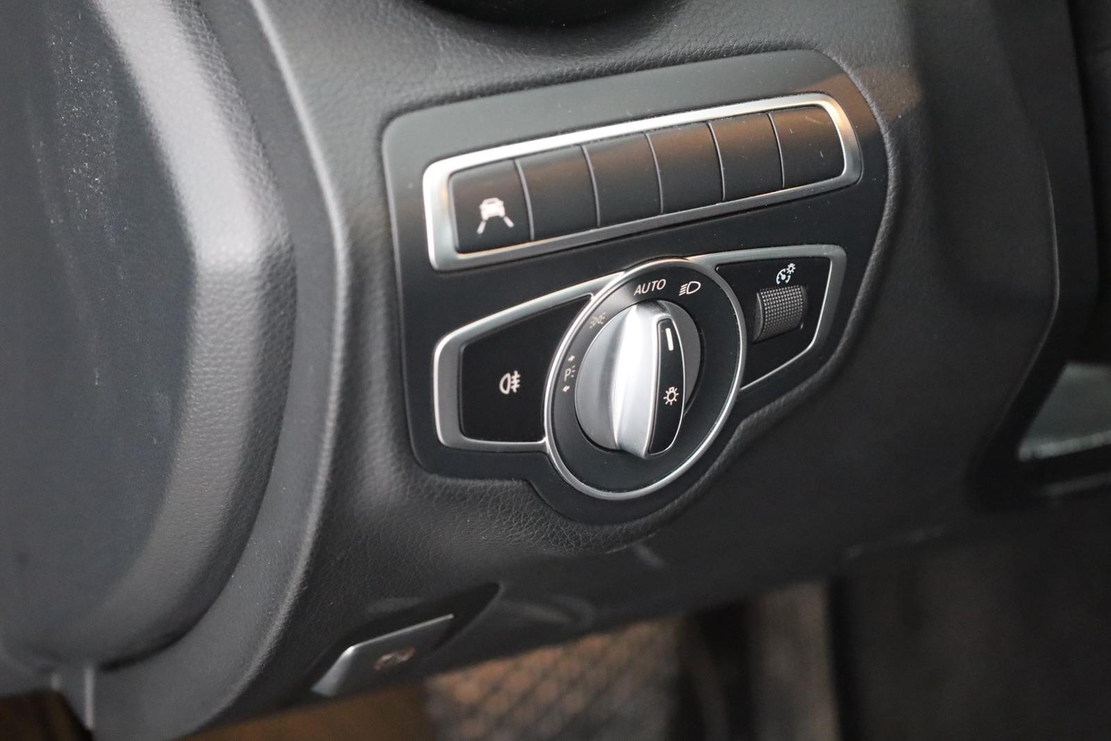 Mercedes-Benz C200 T 4Matic Avantgarde LED Navi PDC
