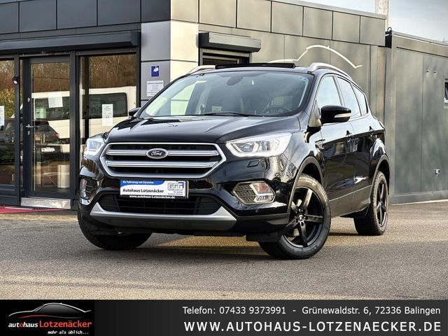 Ford Kuga Titanium Pano - NAVI - KLIMA - SHZ -Xenon