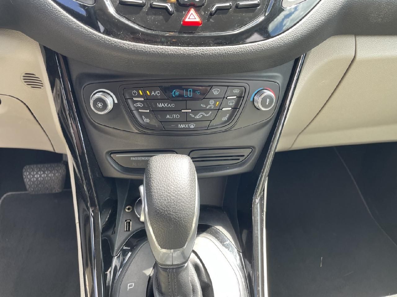 Fahrzeugabbildung Ford B-MAX Titanium, Autom., Kamera, Sitzheiz.