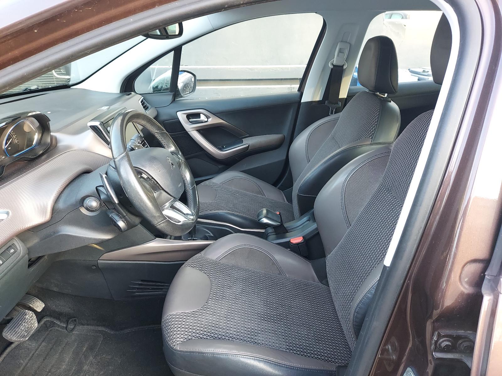 Peugeot 2008 1.6HDI Allure  Aut&Navi&SHZ