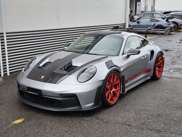 Porsche 911 GT3 RS Weissach