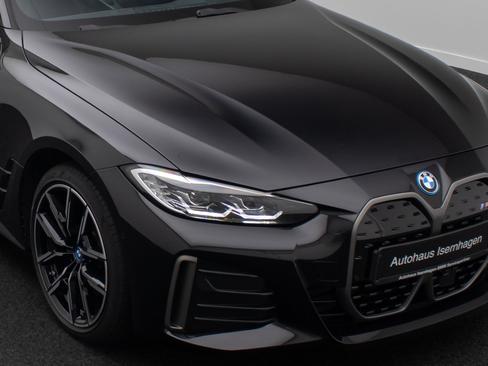 Fahrzeugabbildung BMW i4 M50 HUD HiFi Kamera DAB M Sportbremse 19Zoll