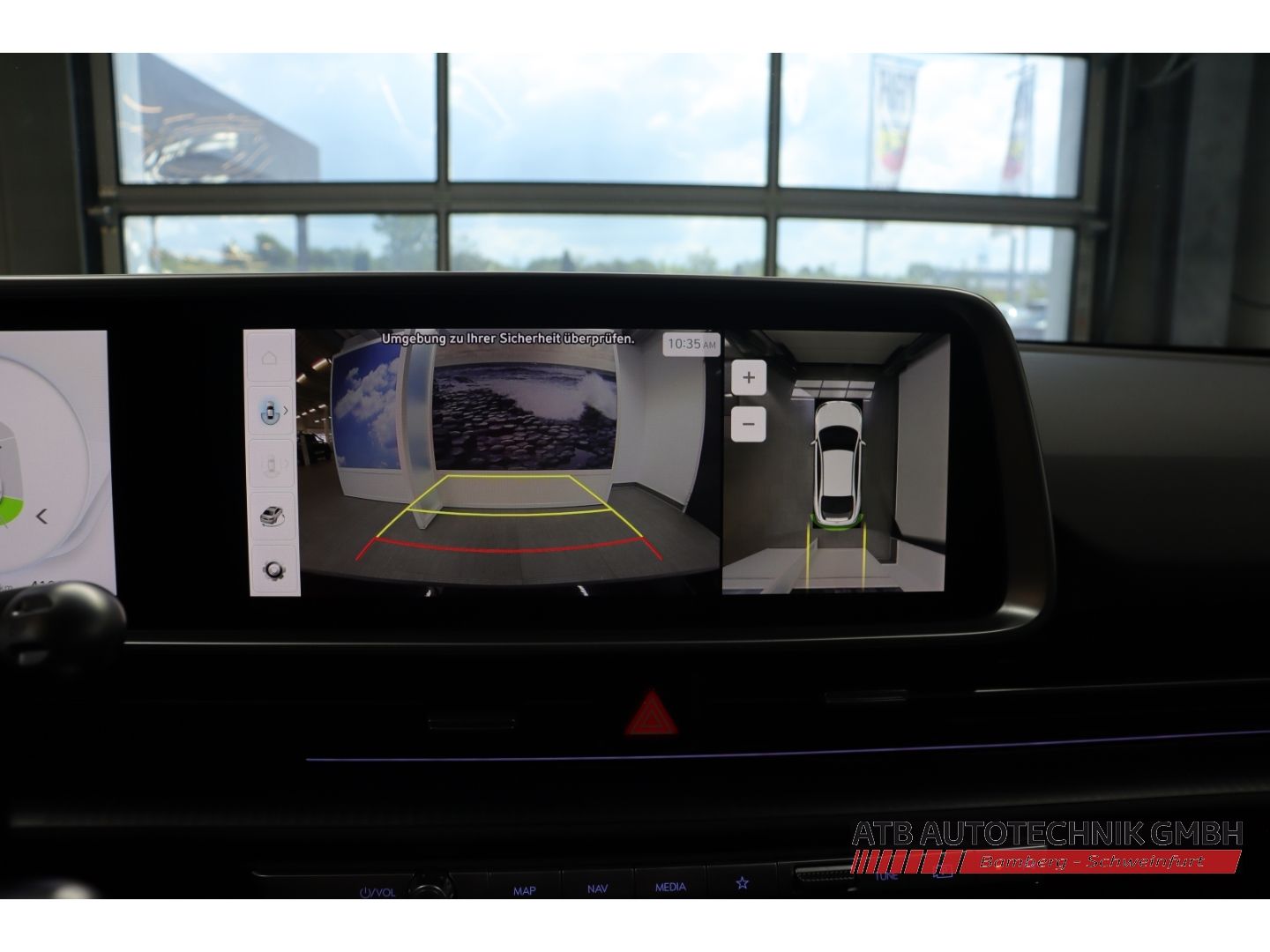 Fahrzeugabbildung Hyundai IONIQ 6 UNIQ 77,4 kWh 4WD 96,8% SOH HUD Navi