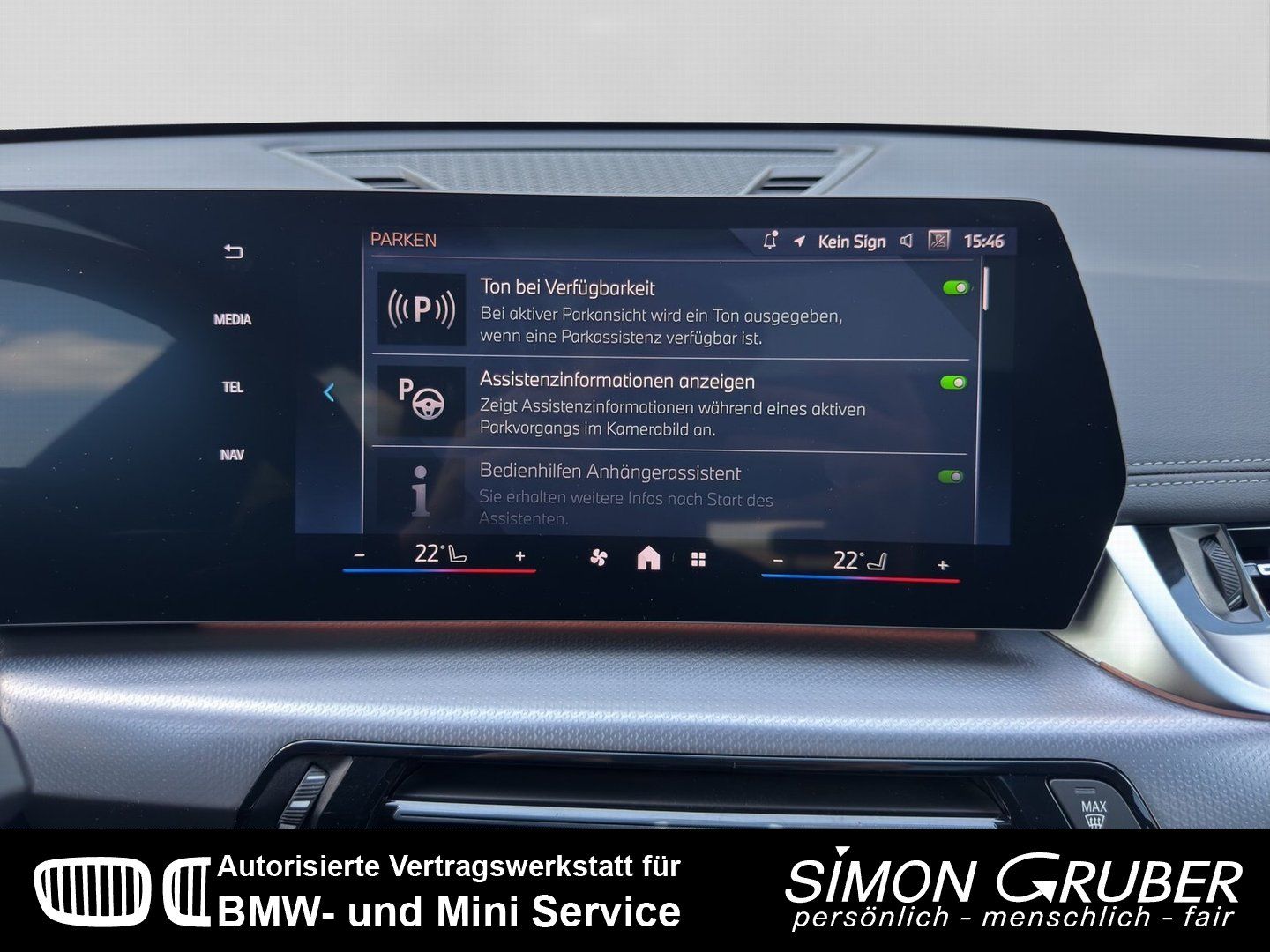 Fahrzeugabbildung BMW iX1 xDrive30 M Sport Pano el.Heckklappe AHK LED