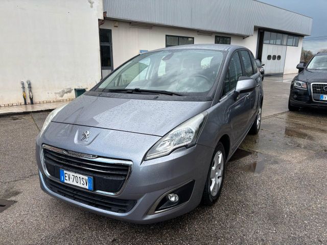 Peugeot 5008 1.6 HDi 7 Posti Neopatentati