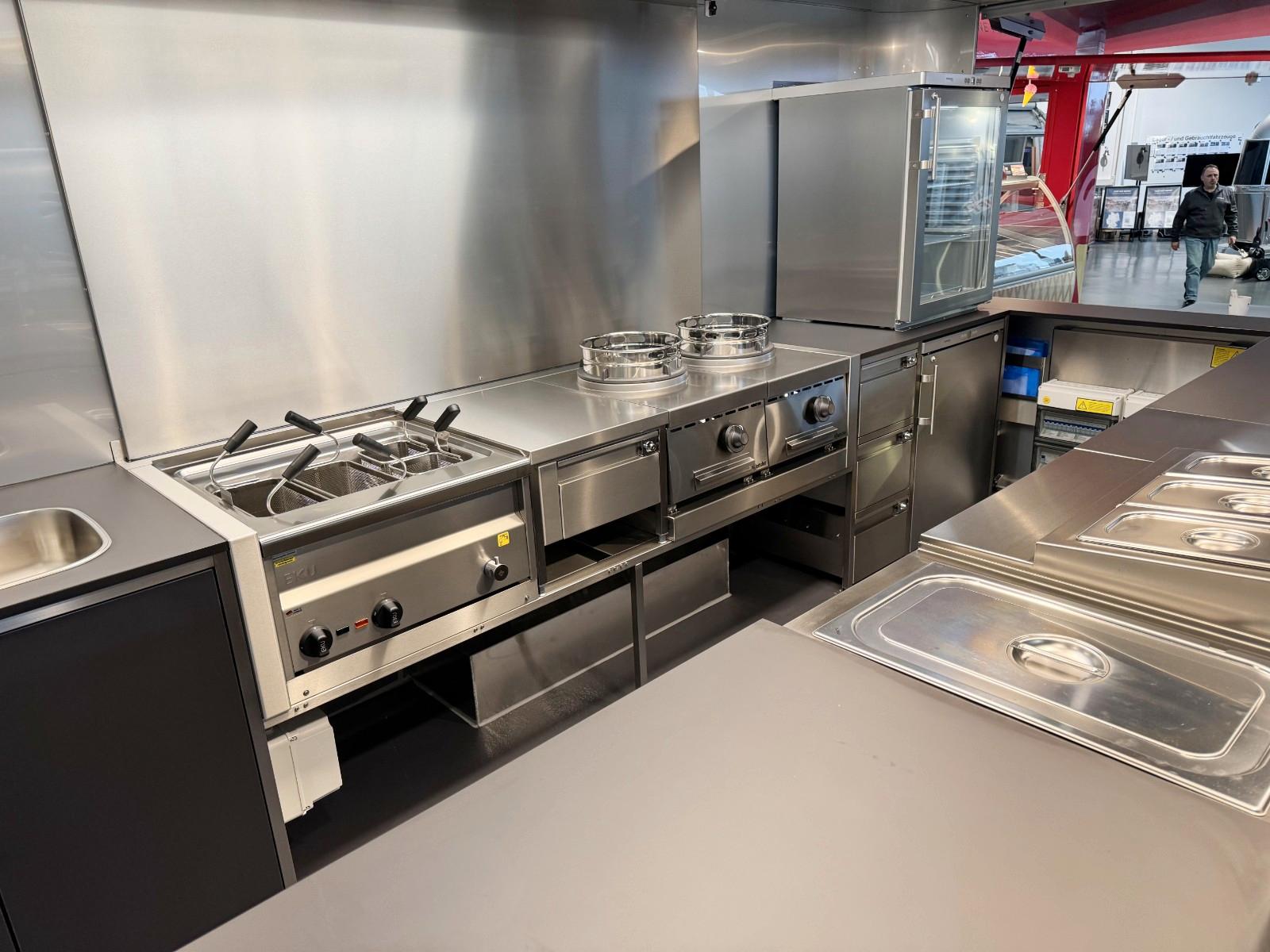 ROKA SR 42 - Streetfood / Imbiss / Asia