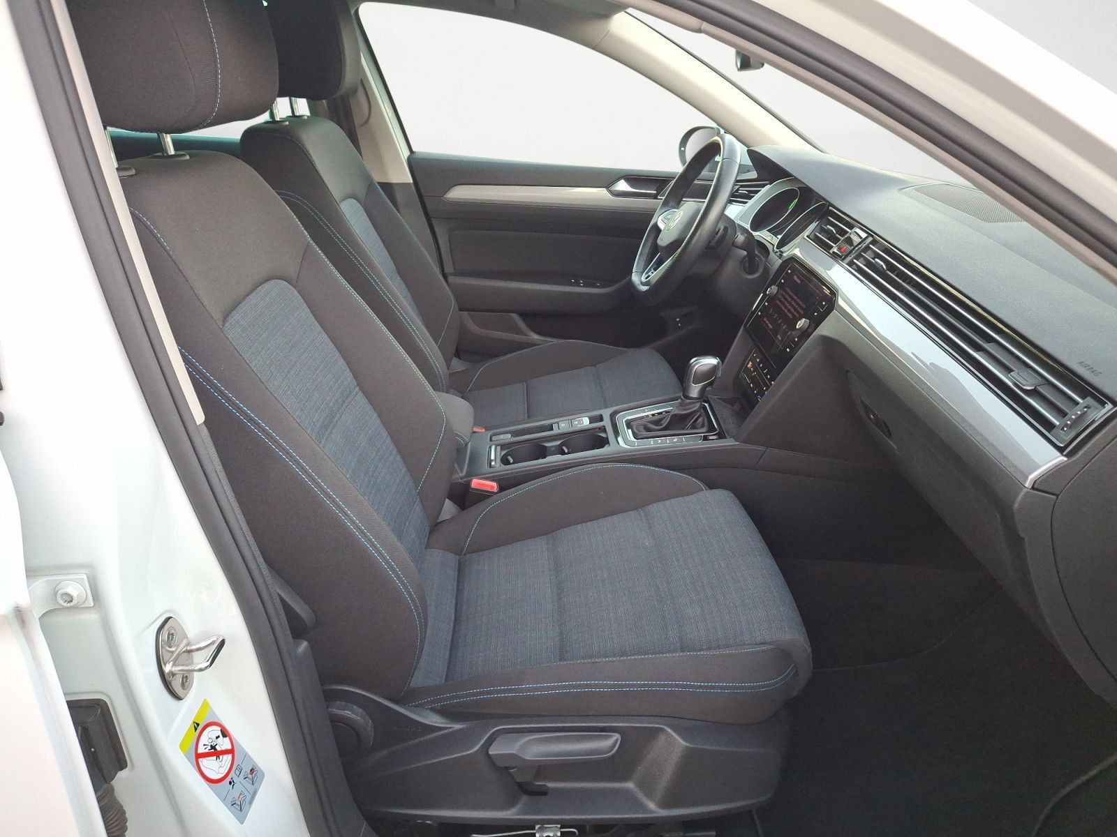 Volkswagen Passat Variant - Bild 9