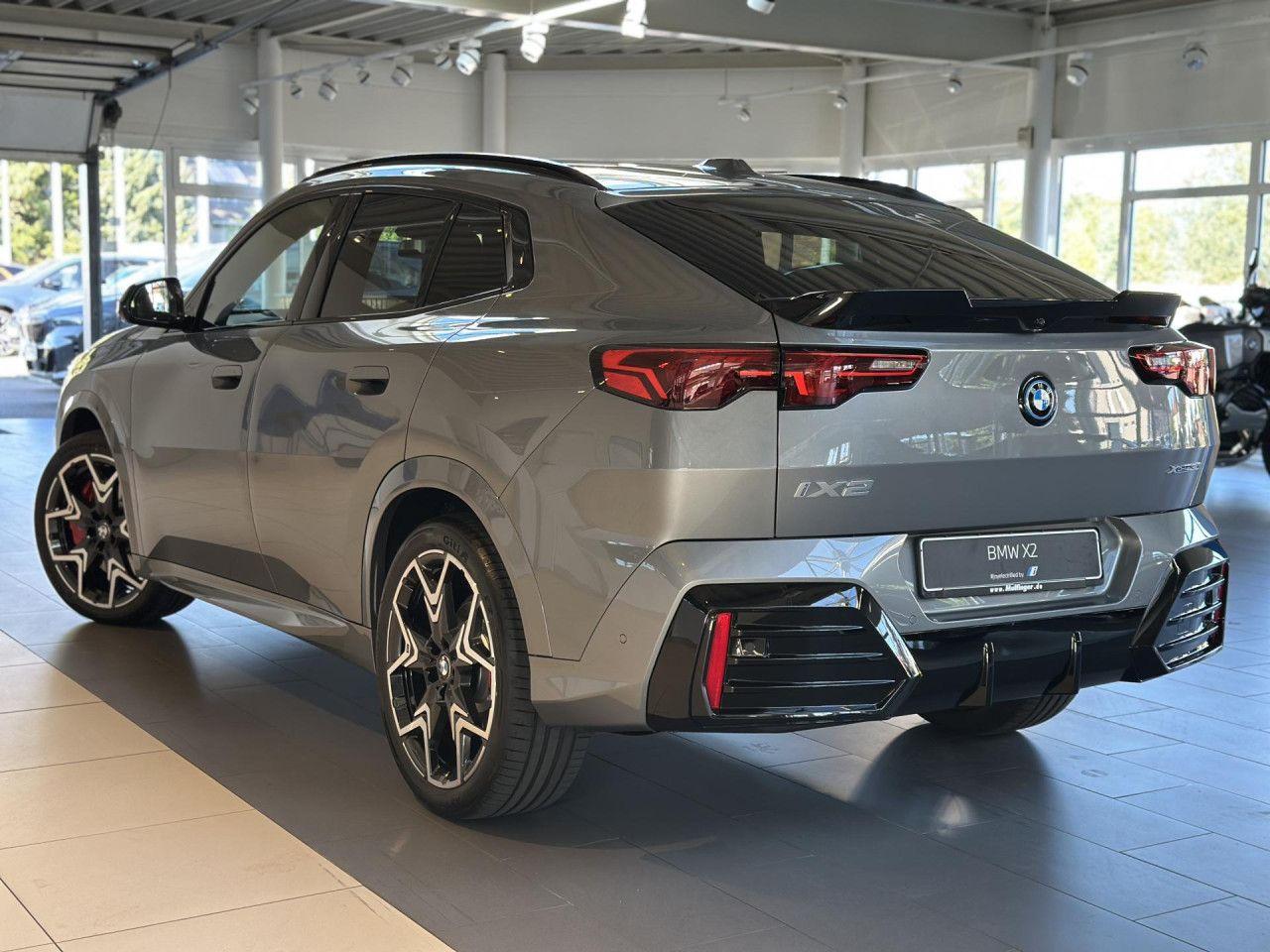 BMW iX2 x30 M Sport Pro AHK HUD Ha/Ka PanoD Navi LED