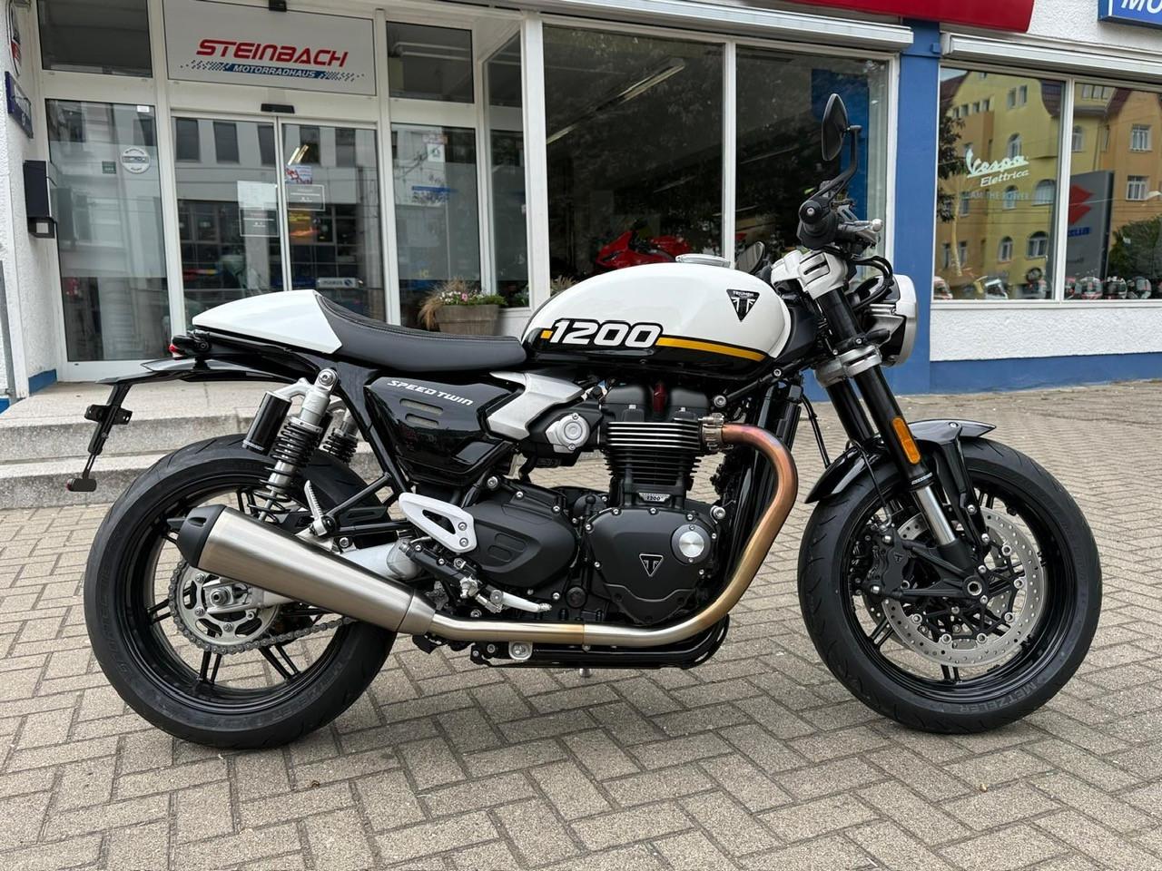 Triumph Speed Twin 1200