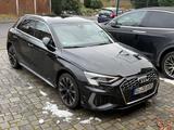 Audi A3 40 TFSI e S tronic S line, Neupreis 57.000 €
