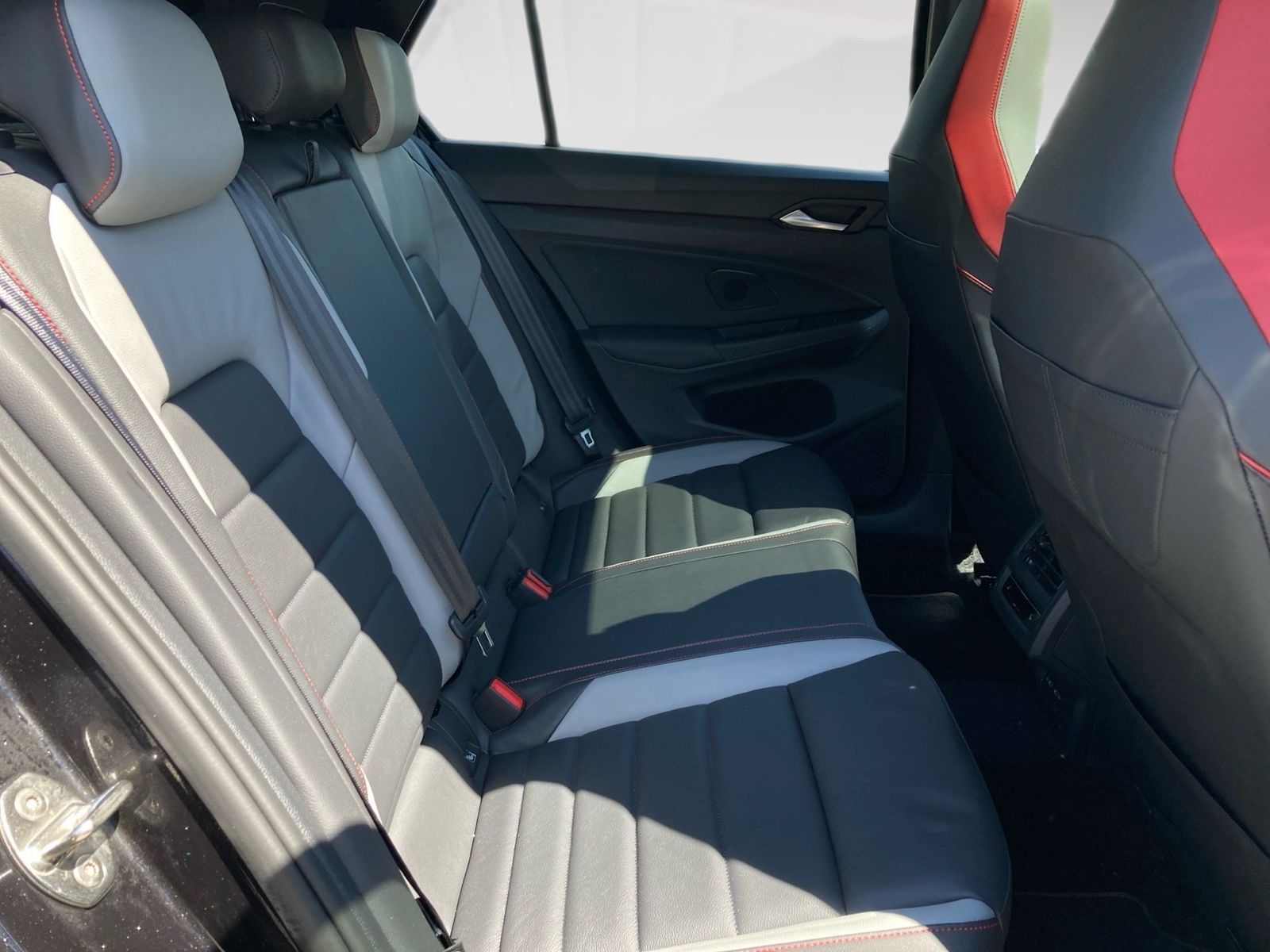 Volkswagen Golf - Bild 10