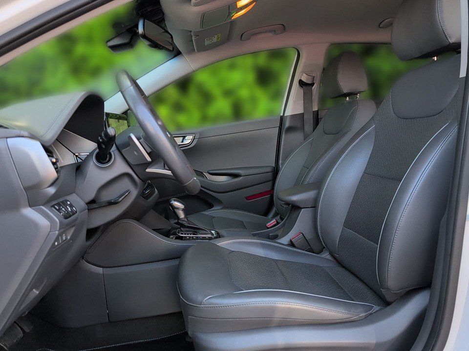 Fahrzeugabbildung Hyundai IONIQ FL HEV PREMIUM GARANTIE NAVI+CARPLAY+4xSHZ