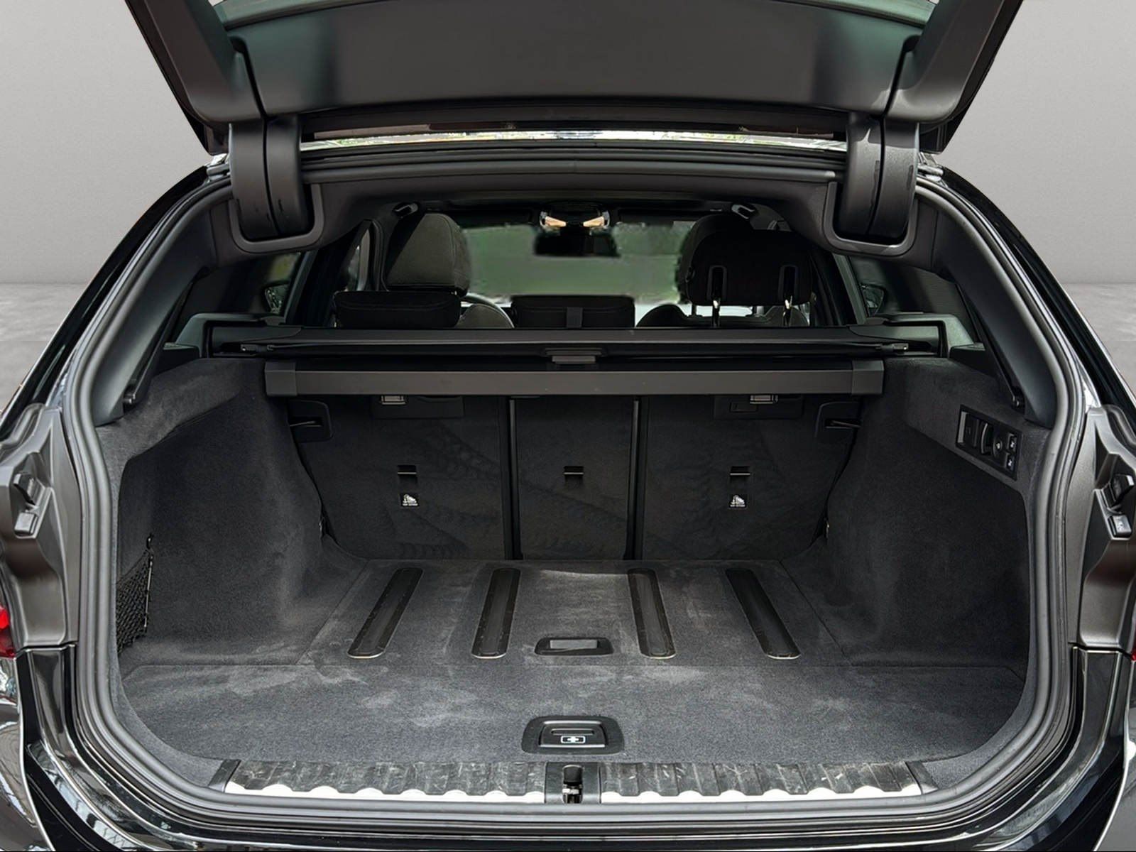 BMW 330 - Bild 18