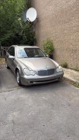 Mercedes-Benz C 220 CDI ELEGANCE Elegance 2. Hand - TÜV Neu - gebrauchte Mercedes-Benz C 220 aus dem Jahr 2005