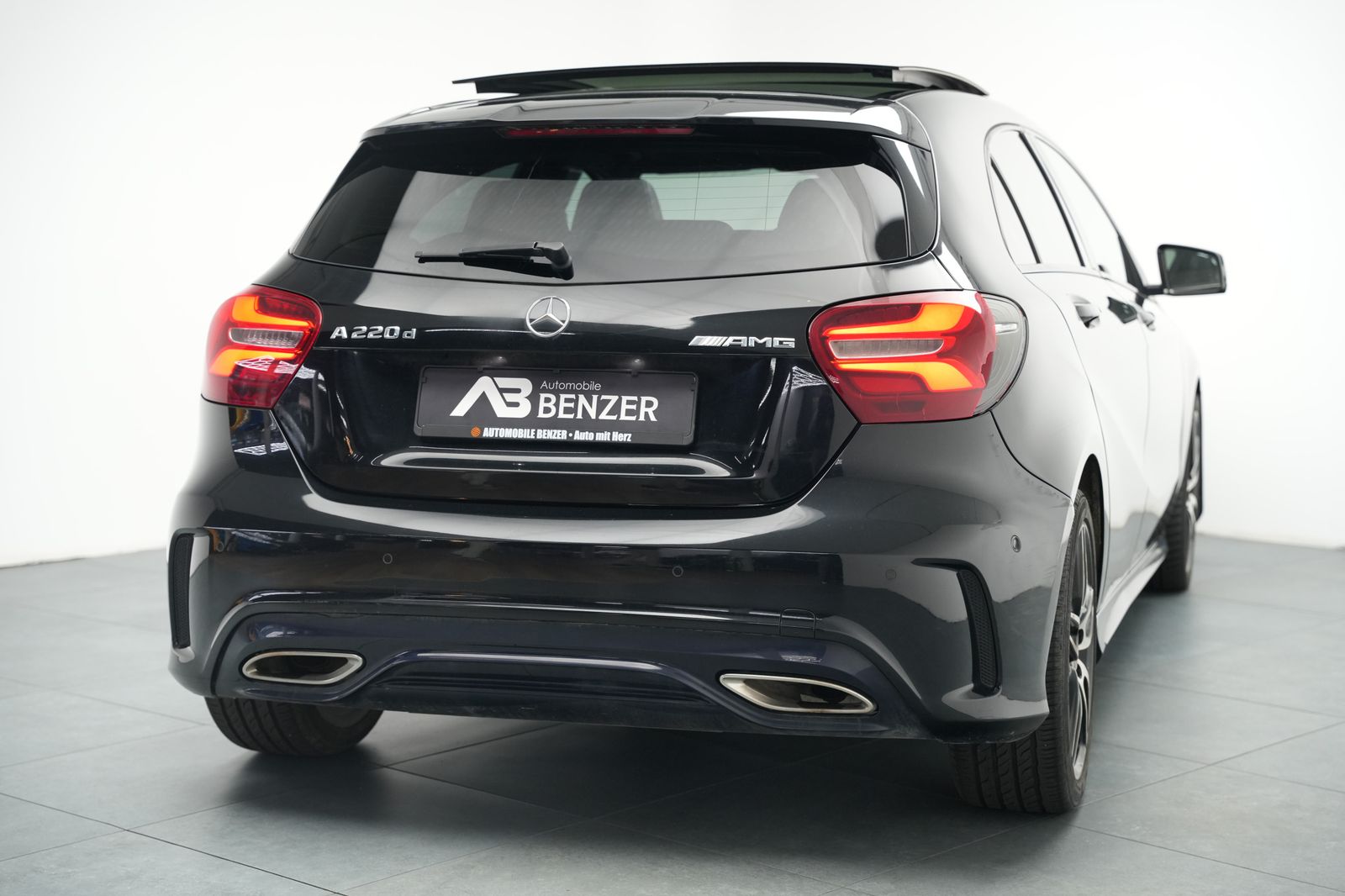 Fahrzeugabbildung Mercedes-Benz A A 220 CDI *AMG-Paket*Automatik*Panorama*SHZ*