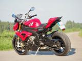 BMW S 1000 R (K47), Topzustand, Akra, Carbon u.a. - BMW K1000