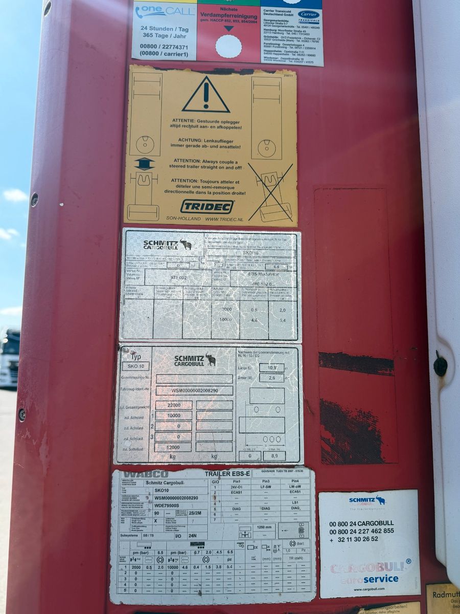 Fahrzeugabbildung Schmitz Cargobull SKO10 Carrier Maxima 1300 LBW Bär 2000kg gelenkt